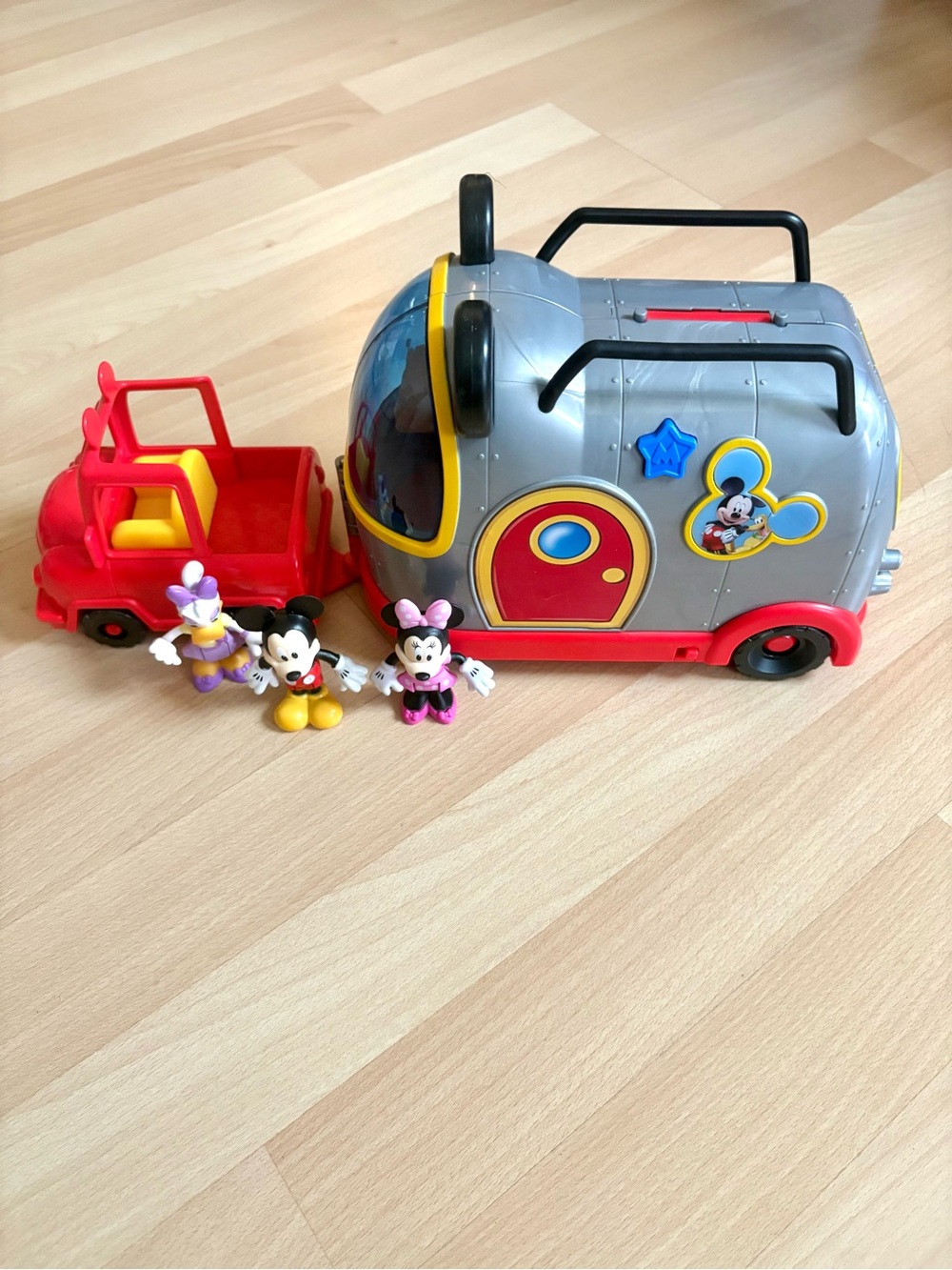 Mickey Mouse Happy Camper Playset with Truck Slide & 3 Figures Minnie Daisy Duck